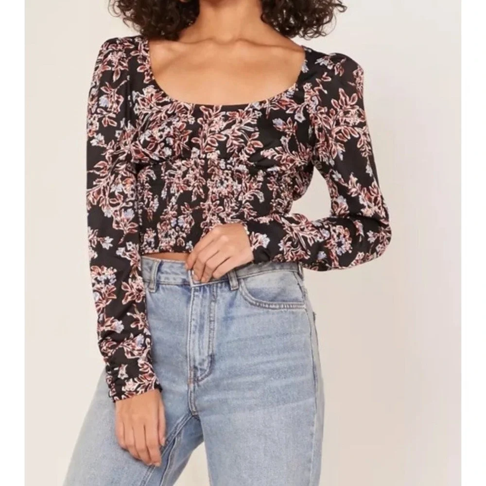 Free People Santiago Top S Floral Cropped Shirt Blouse SmockedRuched Sleeve SZ-M
